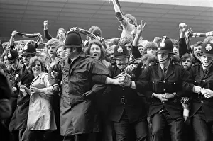 01226 Prints: Manchester United v Blackpool, League Division Two, final score 4-0 to Manchester United