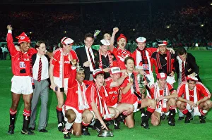 00302 Prints: Manchester United v Crystal Palace FA Cup Final Replay at Wembley Stadium