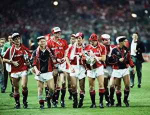 00302 Prints: Manchester United v Crystal Palace FA Cup Final Replay at Wembley Stadium