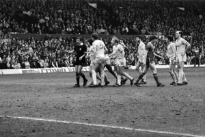 Manchester United v. Everton. March 1985 MF20-09-062 The final score was a one all