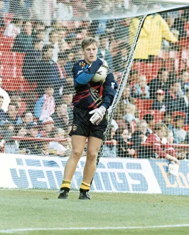 00372 Prints: Manchester United youth team goalkeeper Kevin Pilkington in action for the senior team