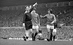 Manchester Uniteds George Best argues with referee during the league match against