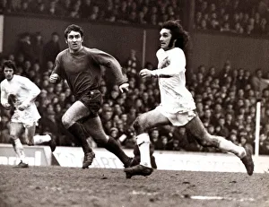 Sporting Legend Prints: Manchester Uniteds George Best Football Player - February 1970in action against