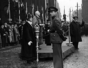 Manchester Victory Parade. The scene in Albert Square after the Cathedral Service