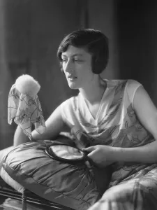 Mannequin seen here applying powder before a fashion shoot for the latest 1932 fashions