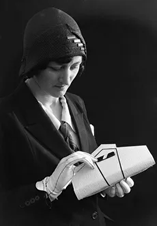 00390 Prints: Mannequin seen here modelling the latest 1932 summer fashions. 1st July 1932
