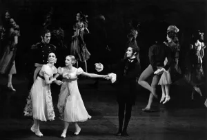 Marcia Haydee as Tatiana, Joyce Cuoco as Olga and Heinz Clauss (Onegin
