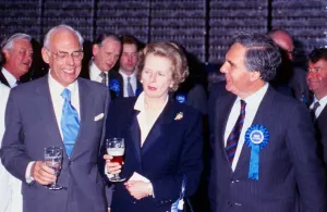 00183 Prints: Margaret & Denis Thatcher in Edinburgh brewery June 1987