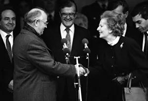 Shaking Hands Prints: Margaret Thatcher Dec 1987 meets President Mikhail Gorbachev at RAF base Brize Norton