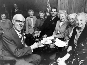 00066 Prints: Margaret Thatcher Dennis Thatcher sits round the table with Neville Trotter