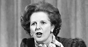 Images Dated 1st December 1984: Margaret Thatcher giving speech - December 1984