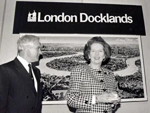 01528 Prints: Margaret Thatcher at London Docklands event - May 1987