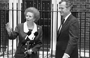 Microphones Prints: Margaret Thatcher and President George Bush senior outside 10 Downing Street - June 1989