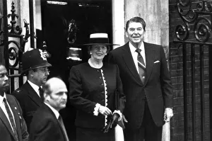 MARGARET THATCHER AND PRESIDENT RONALD REAGAN OUTSIDE 10 DOWNING STREET - 2ND JUNE 198