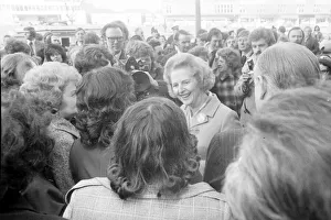 00110 Prints: Margaret Thatcher visits Coventry and chats to residents in the Radford area of th city