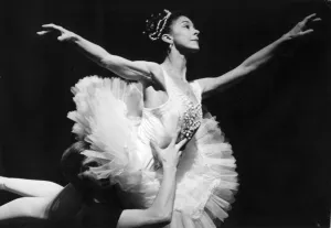 Margot Fonteyn dancing with Rudolf Nureyev at Theatre Royal Drury Lane - November 1963