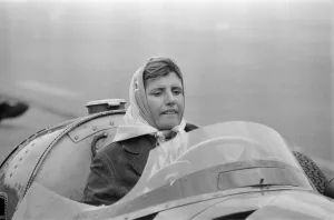 1959 Prints: Maria Teresa de Filippis pictured in her Red Maserati 250F before she puts her crash