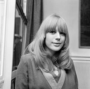 00545 Collection: Marianne Faithfull, who is appearing in the Beatles Spectacular although she is due to
