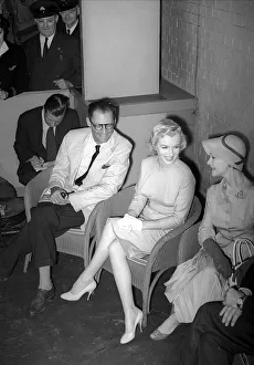 High Heels Prints: Marilyn Monroe with her new husband Arthur Miller and actress Vivien Leigh at a press