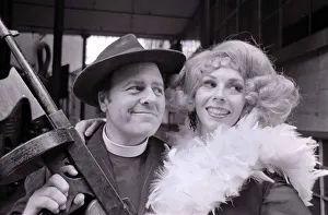 Marion Montgomery Jazz Singer October 1969 Pictured with Actor Mike Segal