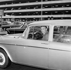 00744 Prints: Marlon Brando, arrives in UK to attend UNICEF Conference