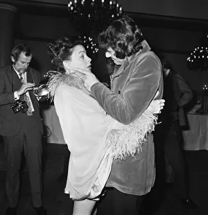 Wedding Day Prints: A marriage made in Chelsea, Judy Garland chose a London Registry Office to be the venue