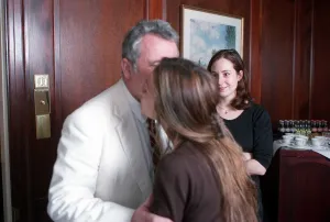 01097 Prints: Martin Bell MP meeting his 30 year old former March 1998 Hollywood prostitute