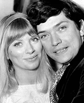 MARTIN SHAW (ACTOR) WITH WIFE JILL ALLEN (ACTRESS) AT THEIR WEDDING AT ST PANCRAS TOWN