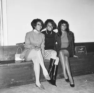 00383 Prints: Mary WIlson, Diana Ross and Cindy Birdsong of The Supremes arrive at Heathrow airport