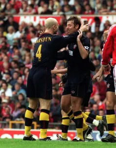 Manu04 Prints: Matt le Tissier and Chris Marsden celebrate goal Sept 1999 against Manchester