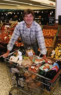 Images Dated 8th June 1996: Matthew Kelly TV Presenter with food shopping