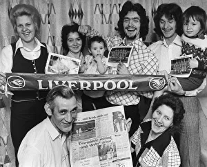 Newspapers Prints: The McDermott Family at Kirby, with mother and father (foreground) are from left
