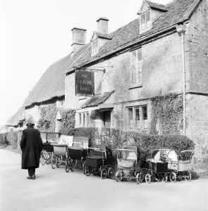 Medical: Baby: Clinic: Once every week the Falklands Arm pub near Stratford stops serving