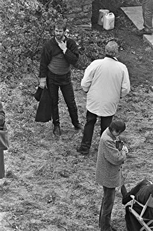 Location Prints: Mel Gibson in discussion with director Franco Zeffirelli during a break in filming Hamlet