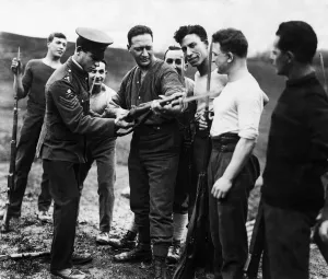 Bayonet Prints: A member of the Royal Army Physical Training Corps gives Mr Jacob Epstein