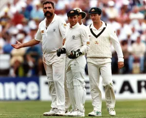 Merv Hughes Australian cricket appeal for another wicket July 1993