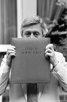 01061 Prints: Michael Aspel, host of This Is Your Life'. 31st March 1988