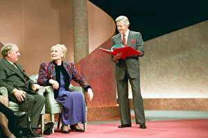 Michael Aspel surprises Liz Dawn for the TV show This is your Life