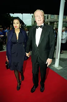 Red Carpet Prints: Michael Cane Actor July 98 Arriving for the premiere of Doctor Doolittle