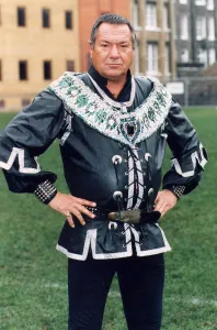 1994 Prints: Michael Elphick in costume for pantomime press call 10 / 11 / 1994