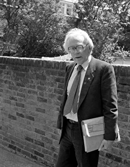 Election Prints: Michael Foot. June 1983 83-3186-002 Local Caption planman - 03 / 03 / 2010