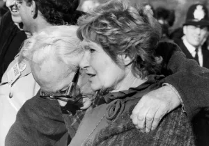 01379 Prints: Michael Foot and wife Jill Craigie - October 1983 ----- MICHAEL