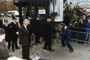 Speaking Prints: Michael Heseltine Conservative MP outside House Of Lords Commons Westminster makes an