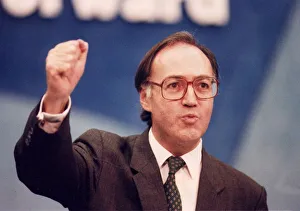 01427 Prints: MICHAEL HOWARD AT THE CONSERVATIVE PARTY CONFERENCE IN BRIGHTON - 09 / 10 / 1992