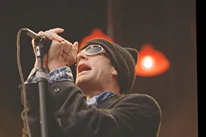 00968 Prints: Michael Stipe, lead singer with the American Rock Group REM, perform at Cardiff Arms Park