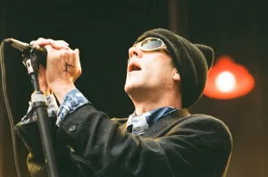 00968 Prints: Michael Stipe, lead singer with the American Rock Group REM, perform at Cardiff Arms Park