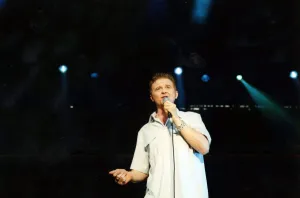 Mick Hucknall of Simply Red at Cardiff Castle - 26th July 1999 - Western Mail