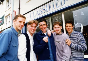 Mens Prints: Middlesbrough FC football player Jamie Pollock (2nd right