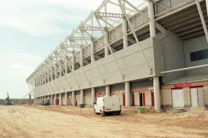 00509 Prints: Middlesbrough Football Club, new Riverside Stadium under constriction, Circa 1995