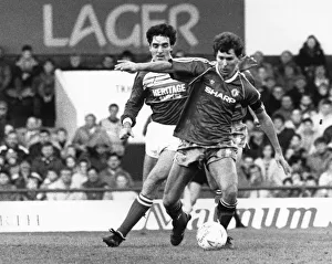 Leagues Prints: Middlesbrough player Bernie Slaven in action against Manchester United